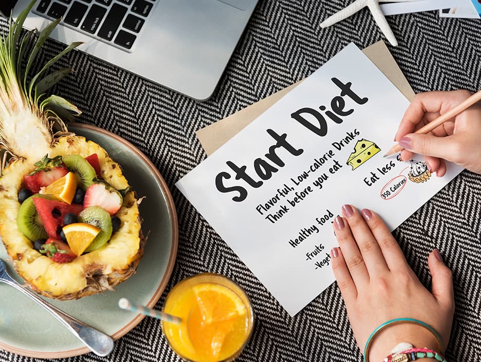 5 Reasons to Switch to a Text-Based Nutrition Coach for Weight Management